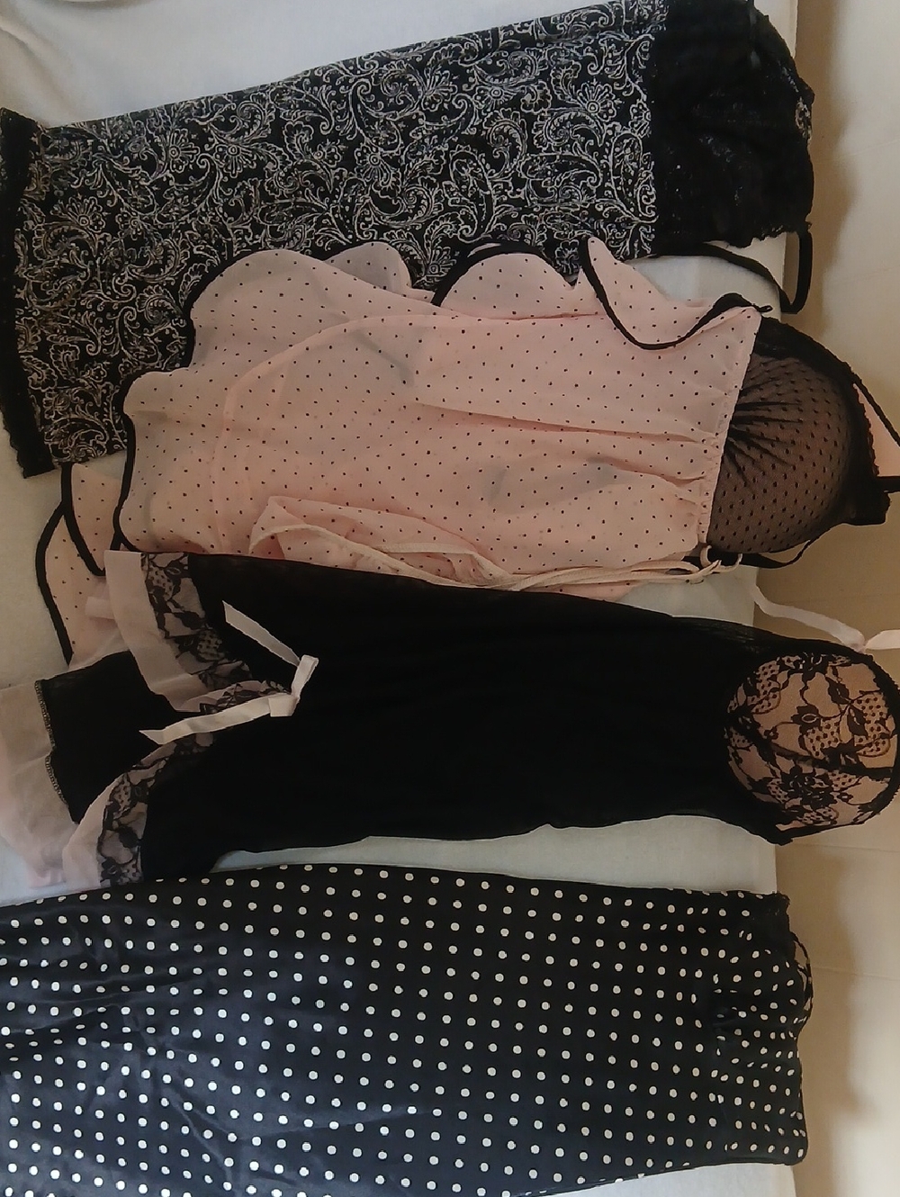 Ambrielle Black and Pink Polka Dot Chemise Set Of 4